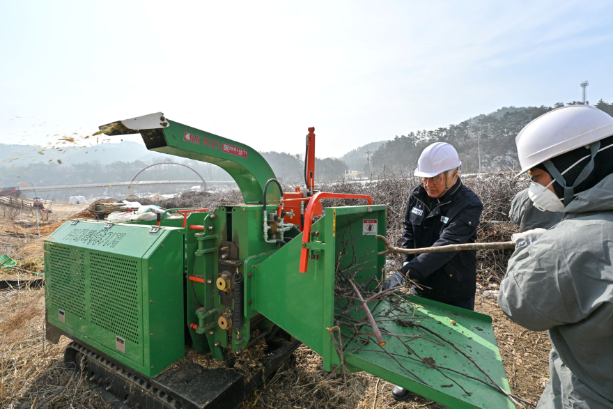 영농부산물 수거 파쇄 합동캠페인)-2(J91_1406).jpg