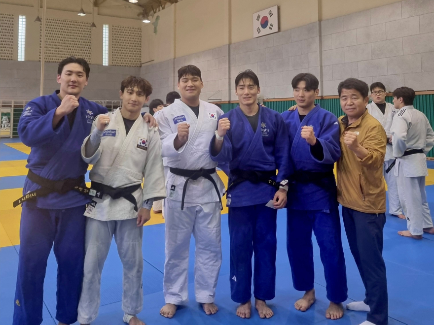 하이원 소속 유도 선수들 훈련 현장(좌측에서 첫번째 한주엽, 김찬녕 선수).jpg