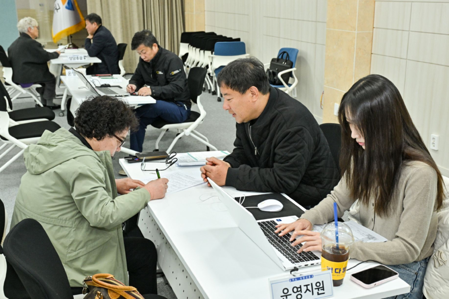 260410(금)사진자료(정선군, 군민 고충 민원 해결 “달리는 국민신문고”성료) (1).jpg