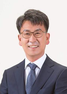 전영기 정선군의장 이미지 40%.jpg