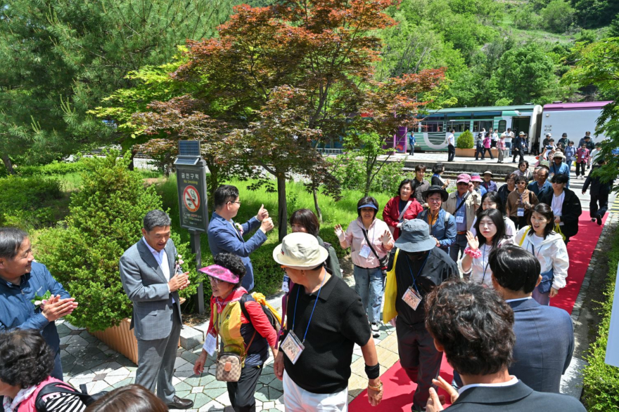 js20260522(정선아리랑열차 재개통 환영식)-1(J91_1638) 50.jpg