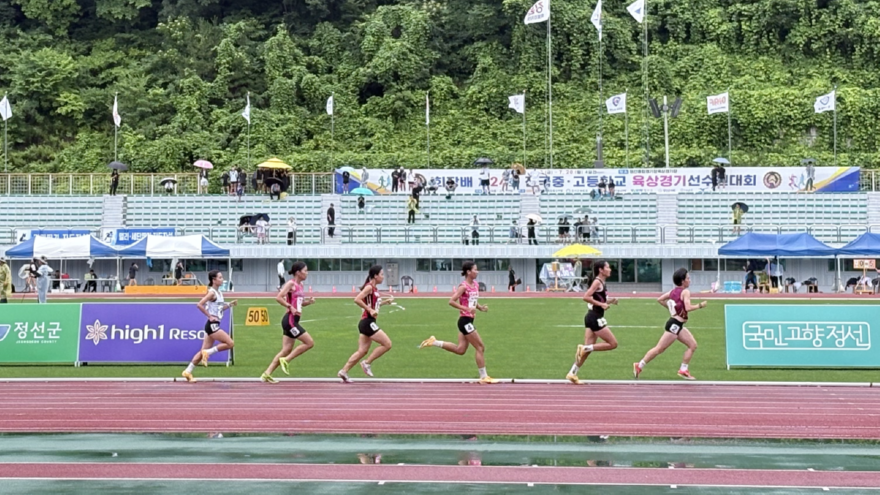 중톱사진=전국중고등학교 육상경기선수권대회) (1).png