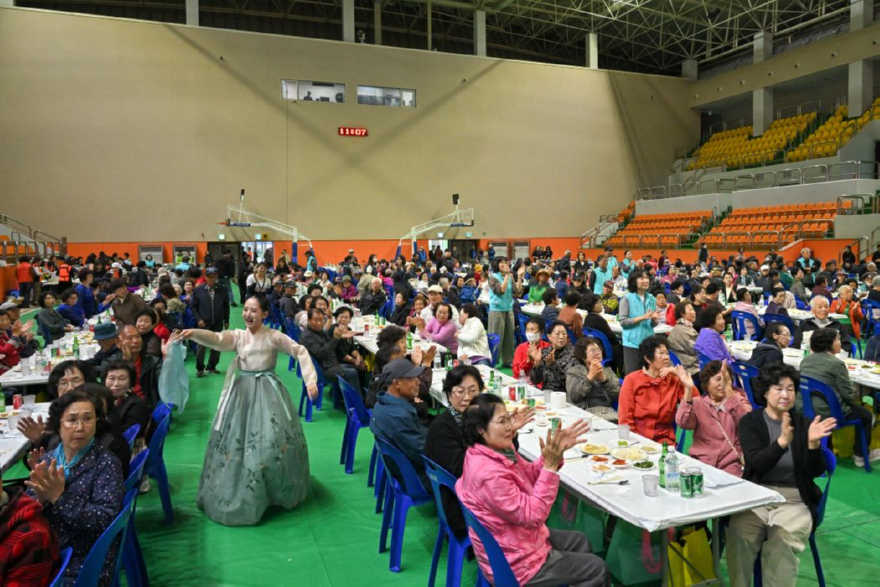 js20261021(정선읍 경로잔치)-2(J91_7957).jpg