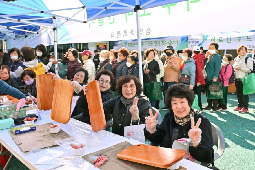 js20261027(고한읍 경로잔치)-4(J91_9642) 35%.jpg