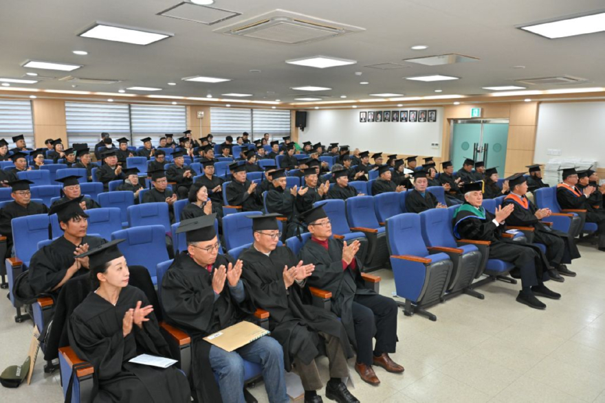 js20261028(제18회 아리아리정선 농업대학 졸업식)-3(J91_0132).jpg