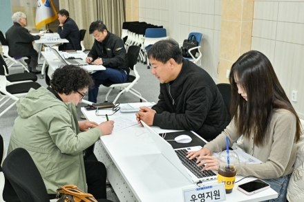 “군청으로 달려온 해결버스”…정선 ‘달리는 국민신문고’ 성황