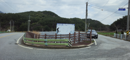 훼손된 MTB 안내표지판…관광 인프라 ‘빨간불’