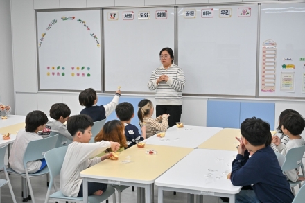 오늘은 사과, 내일은 딸기! ‘정선 돌봄교실 과일 급식’ 출발