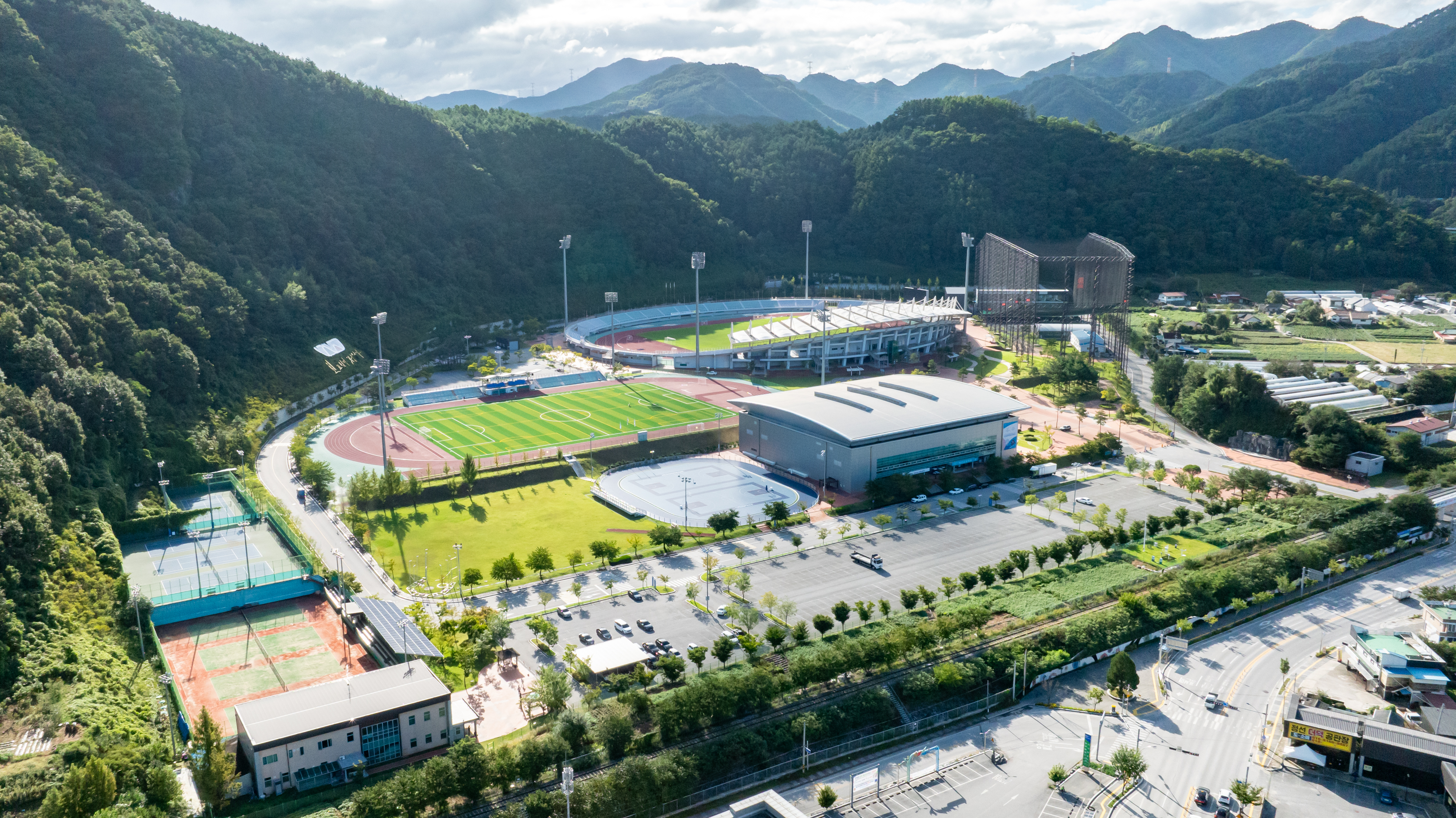 실내체육관 환경개선으로 생활체육 진흥·지역경제 활성화 모두 잡는다